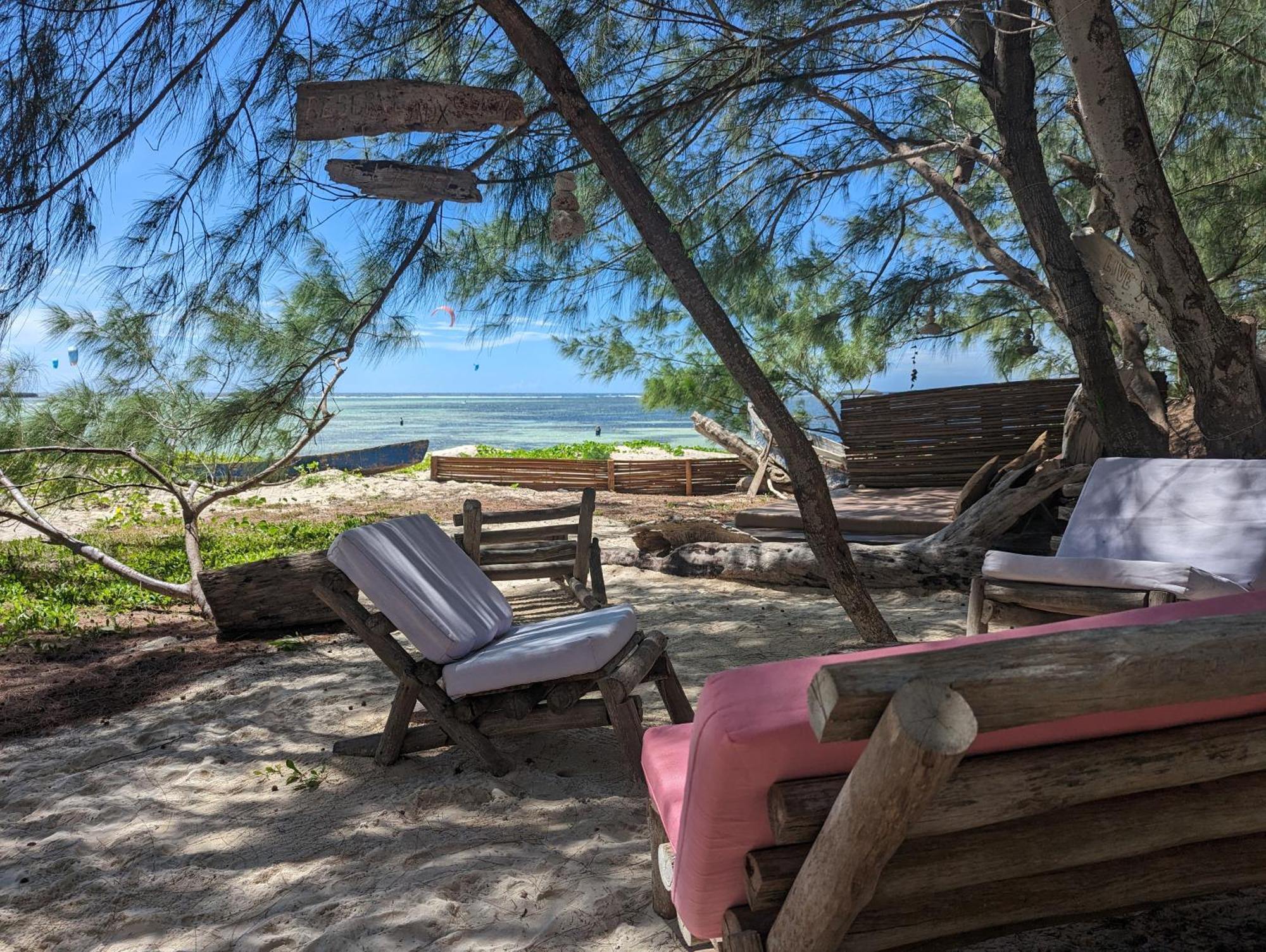 Antsiranana Ocean Lodge Kite & Windsurf מראה חיצוני תמונה